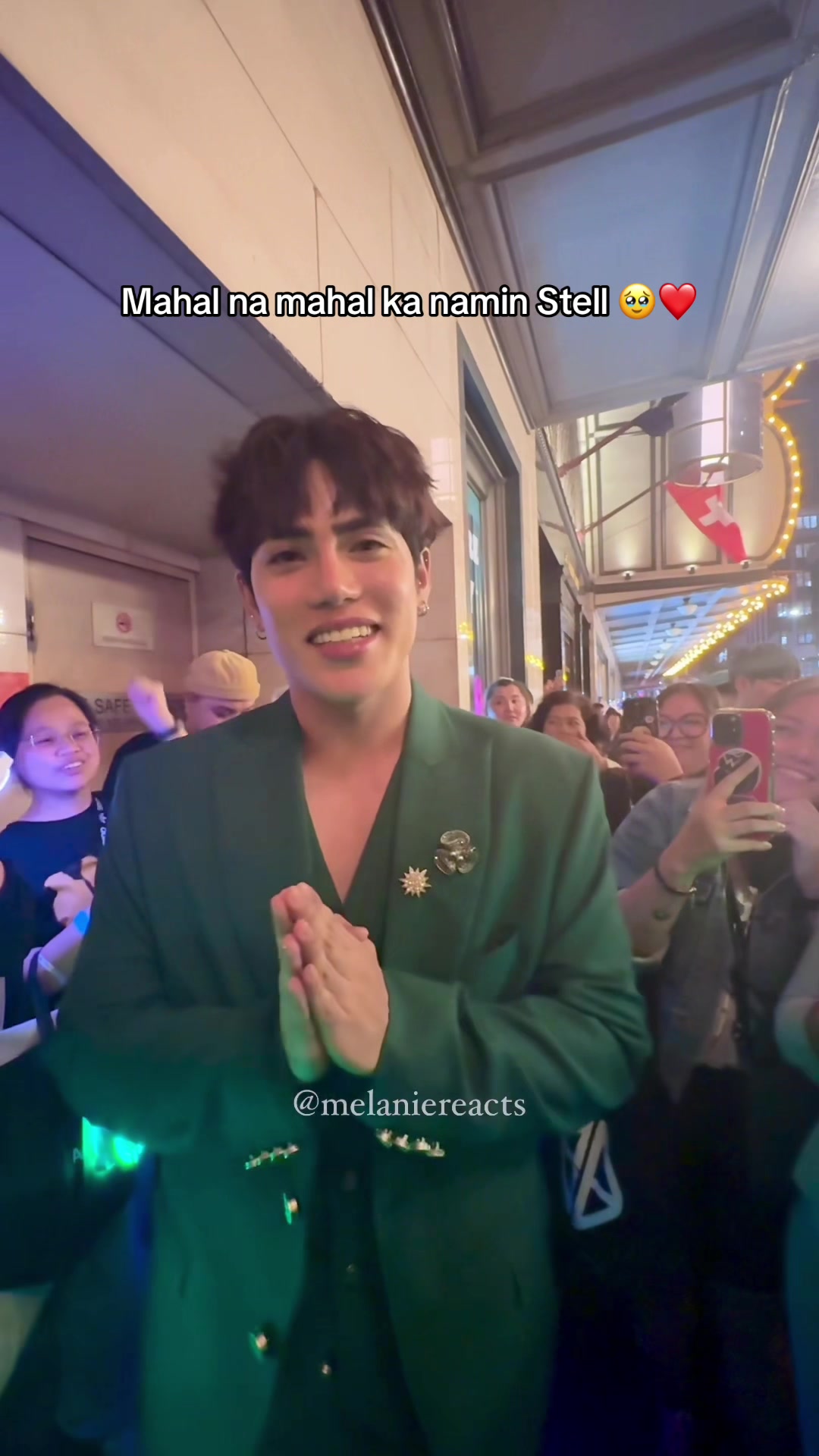@Melanie Reacts 🇦🇺