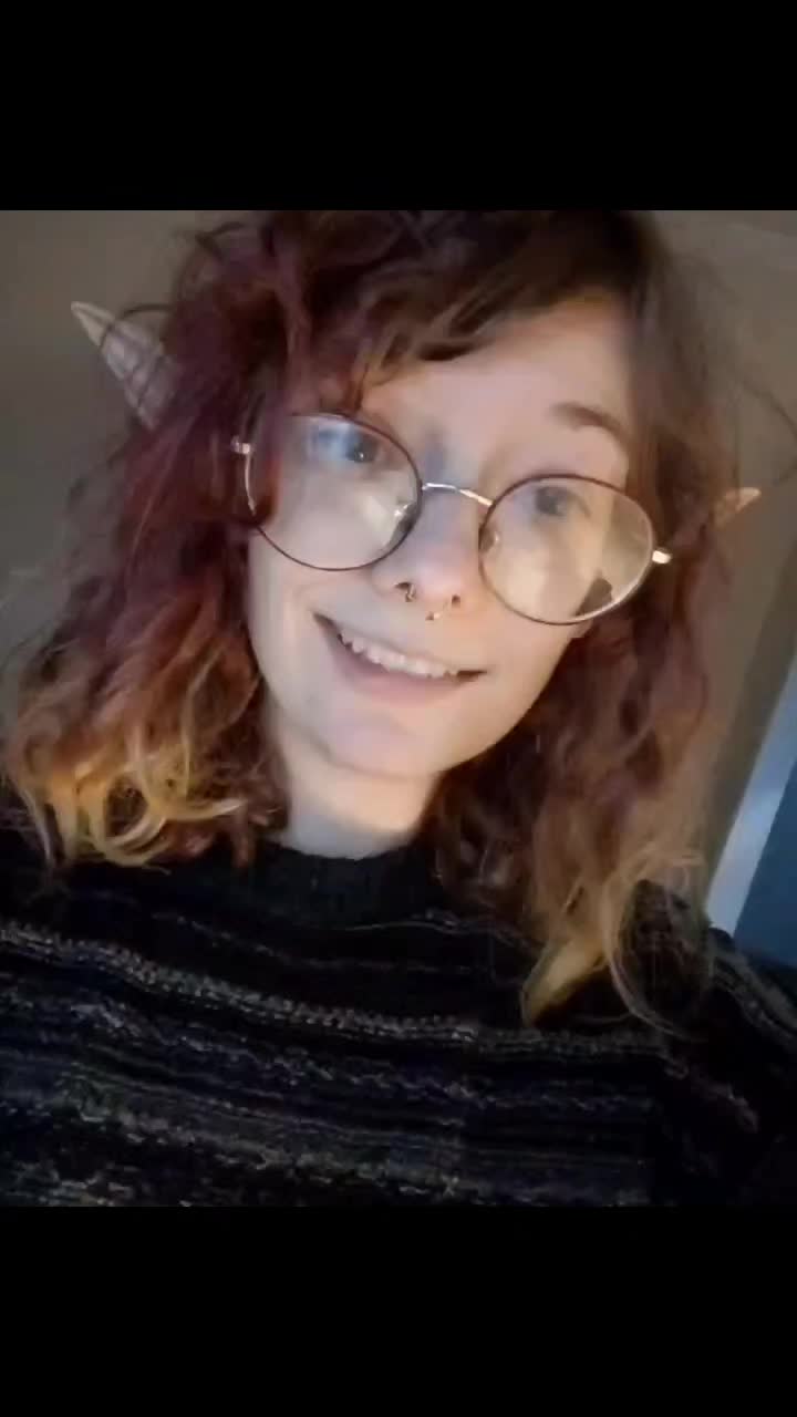 @rozaofthered