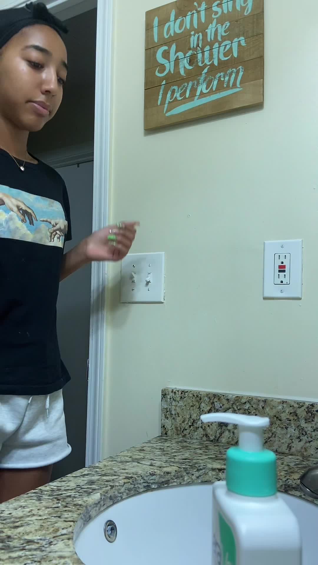 @AdoreAryy