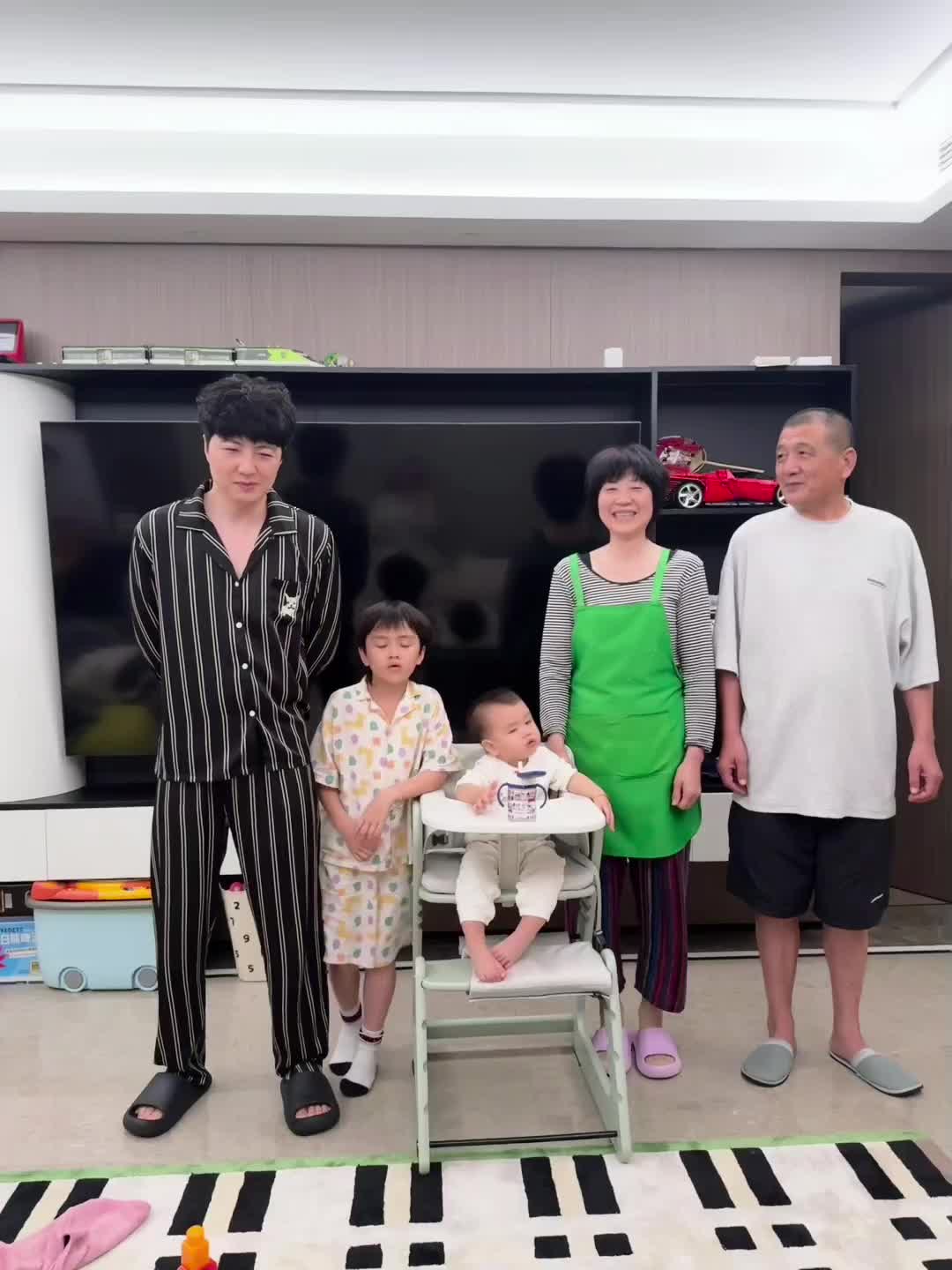 @angela洪仙麗喜欢RileyWang王以纶鬼鬼吴映洁沐言