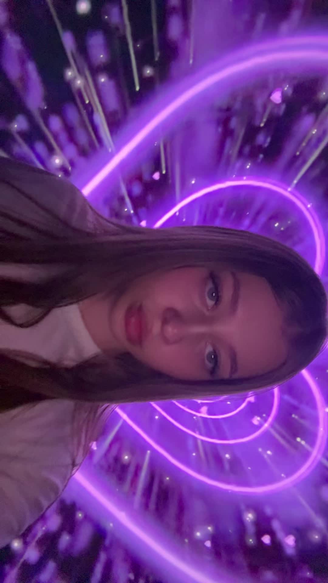 @Лера