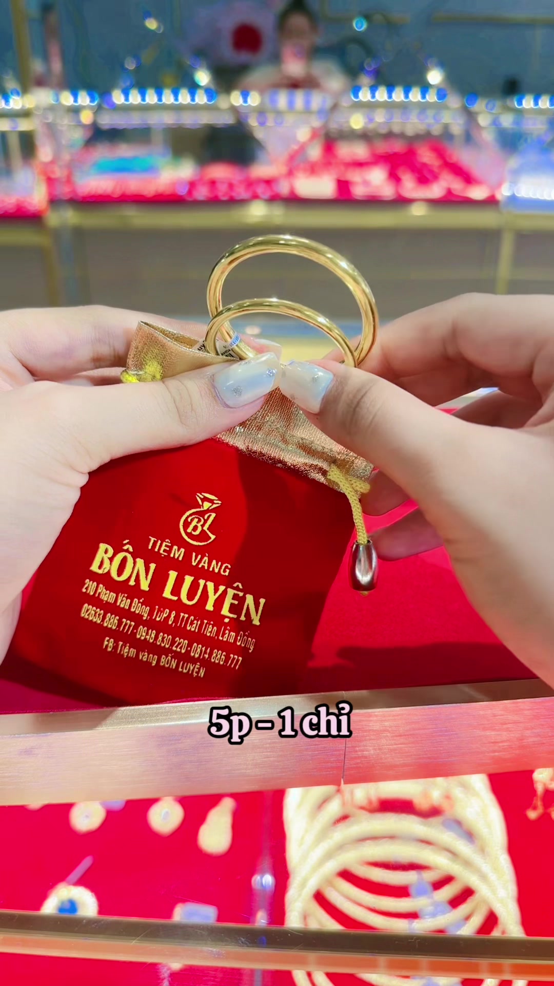 @Bốn Luyện Jewelry