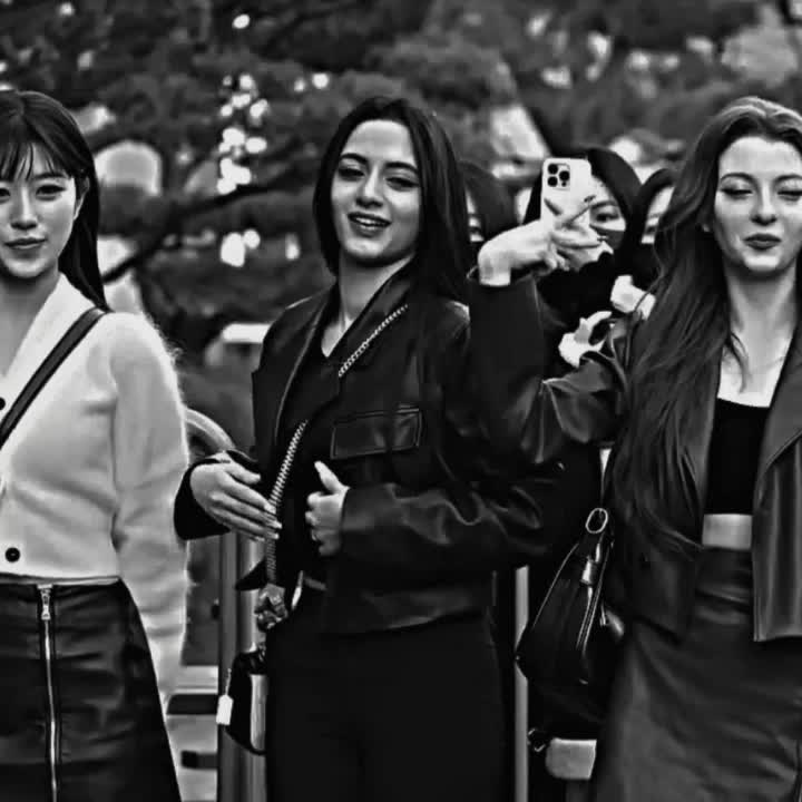 @лили👾#OT5FOREVER