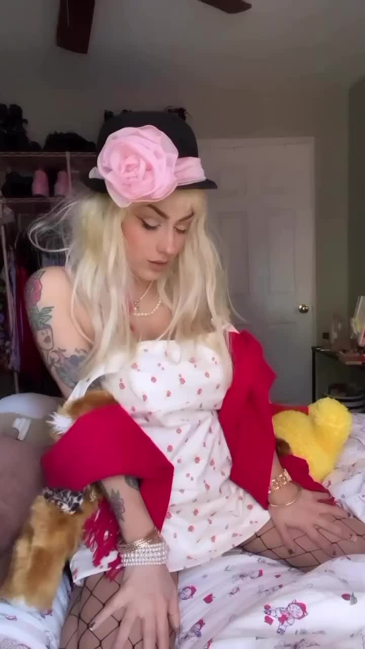 @.comfygoth
