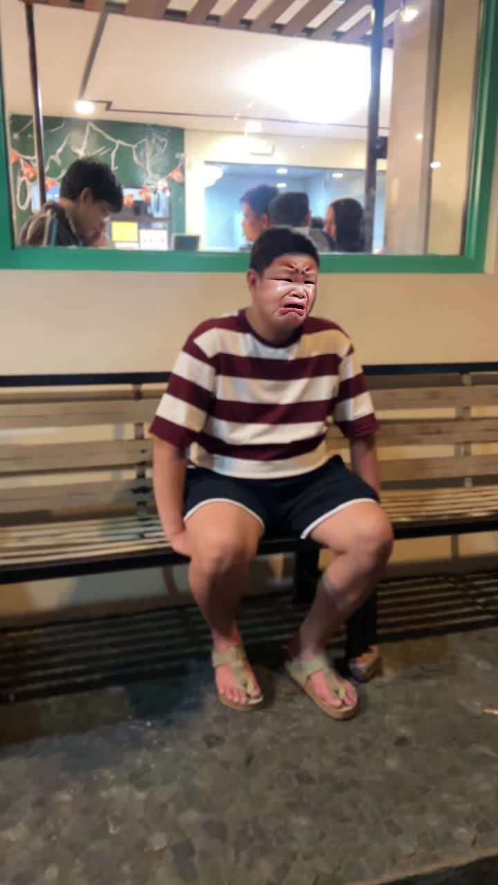 @Mowmi Cy