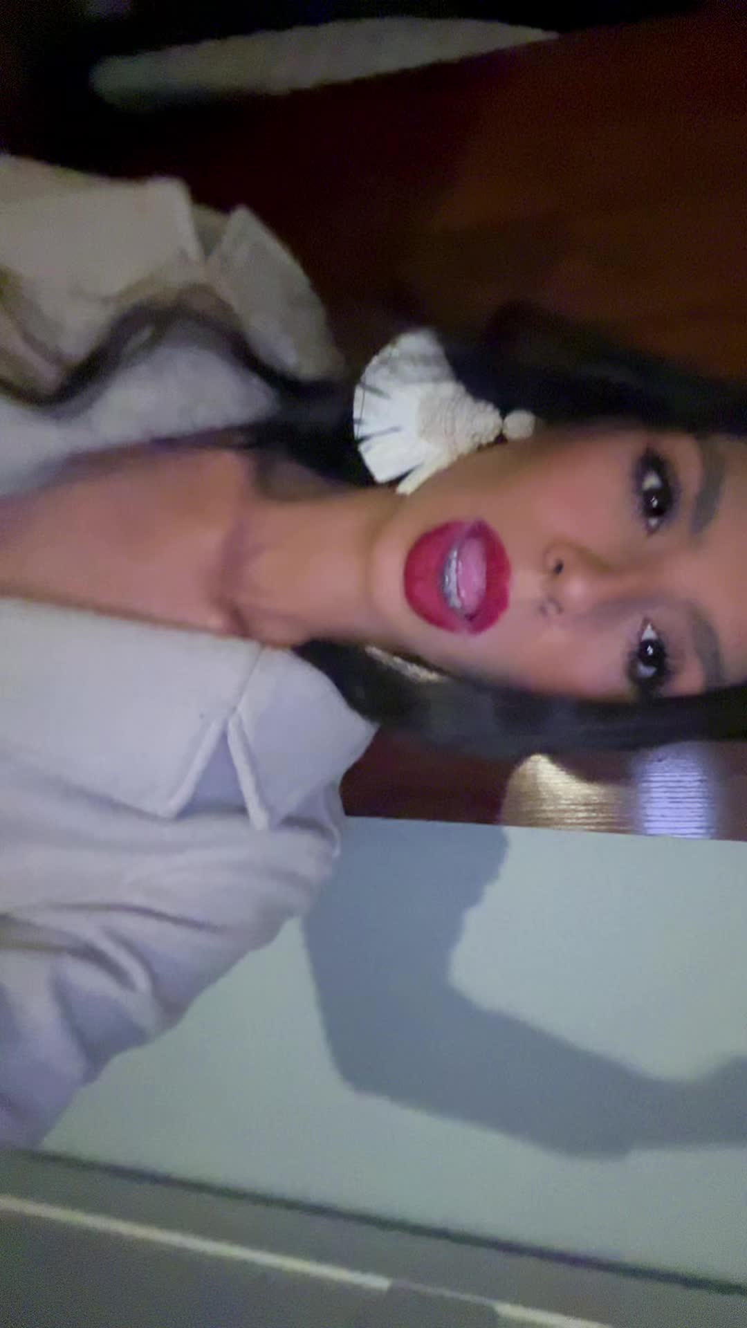 @adrianaa