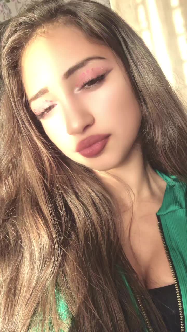 @d&aacute;rina👸🏻🖤