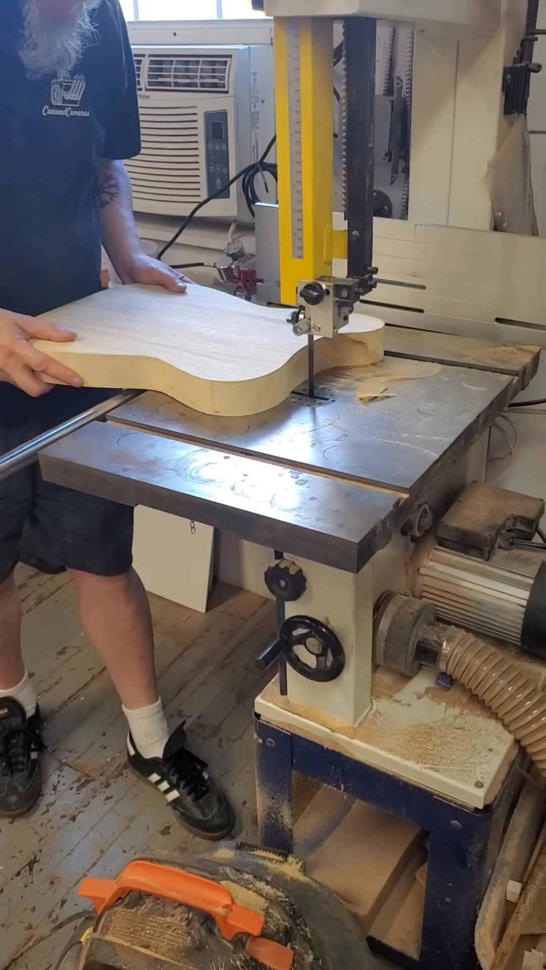@Taftys Guitars