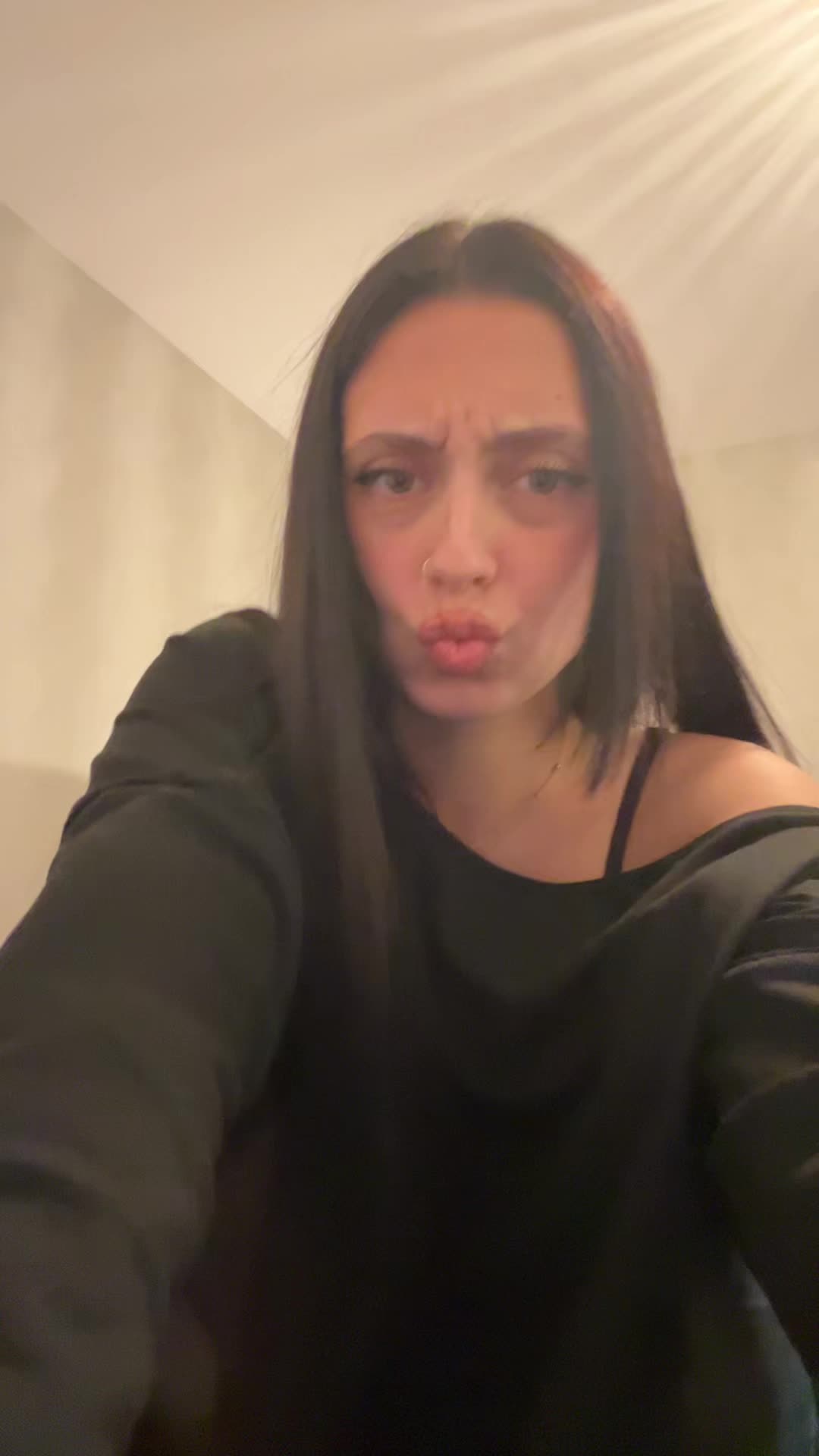 @Voidgiine
