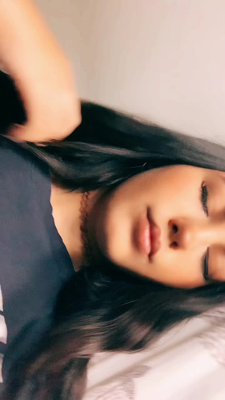 @🖤