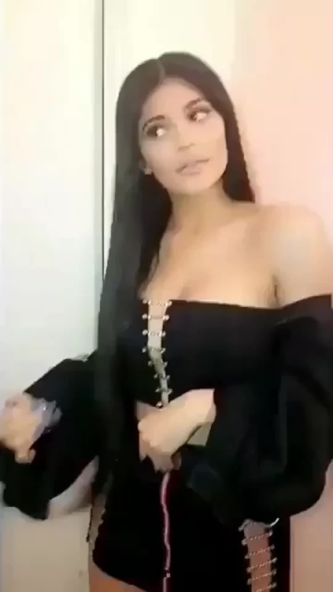 @Peyton