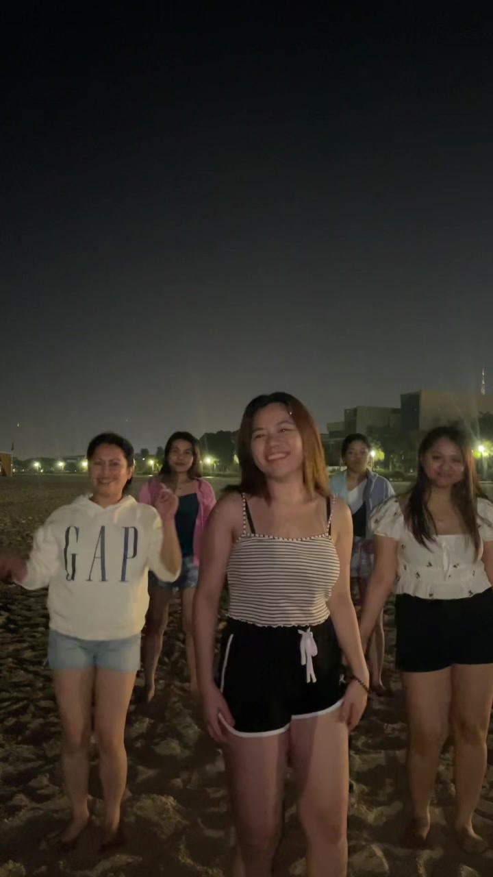 @hnybeeb