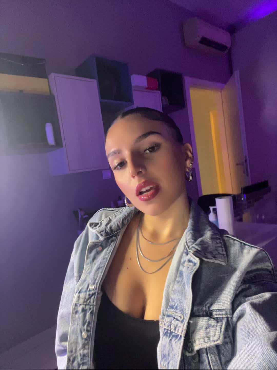 @💸
