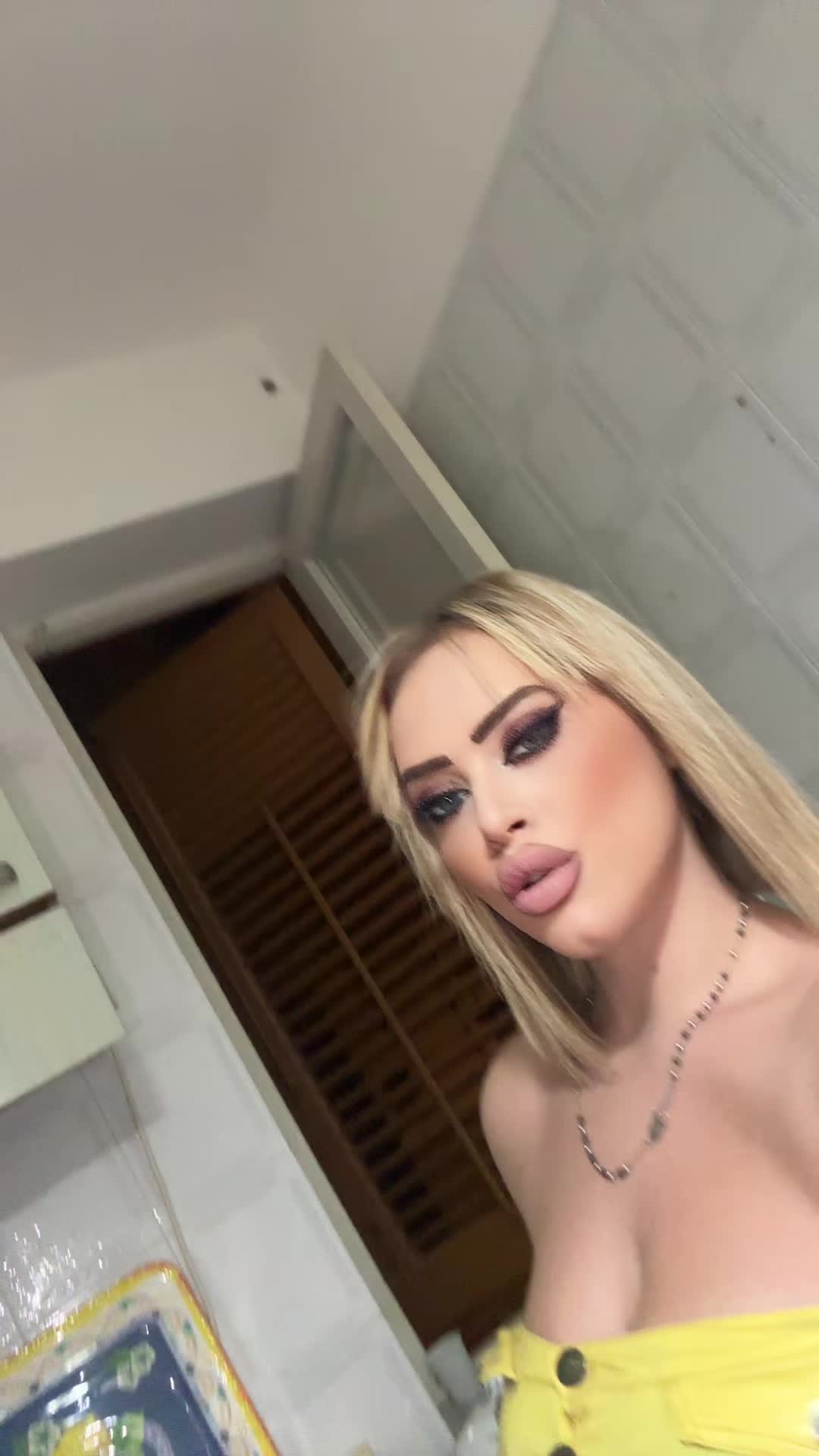 @Very 🎀