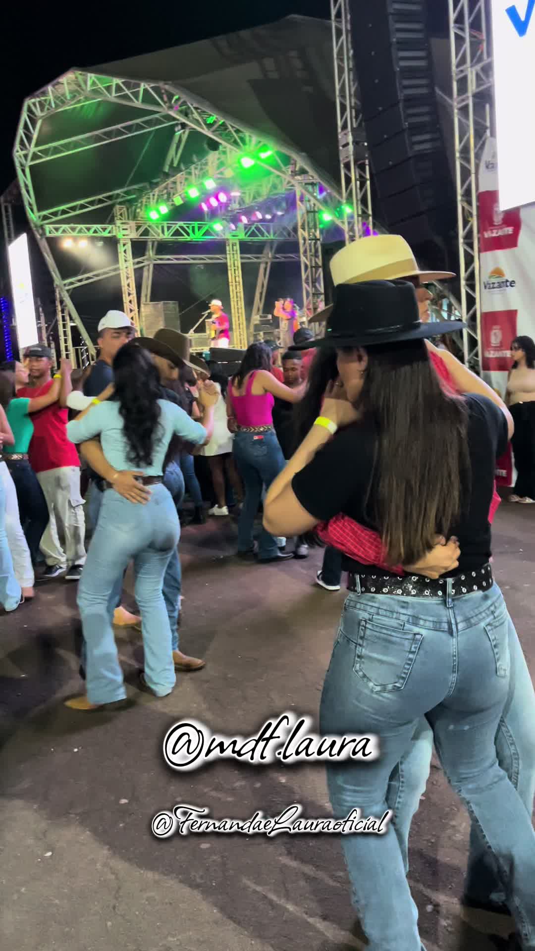 @Laura Machado Oficial