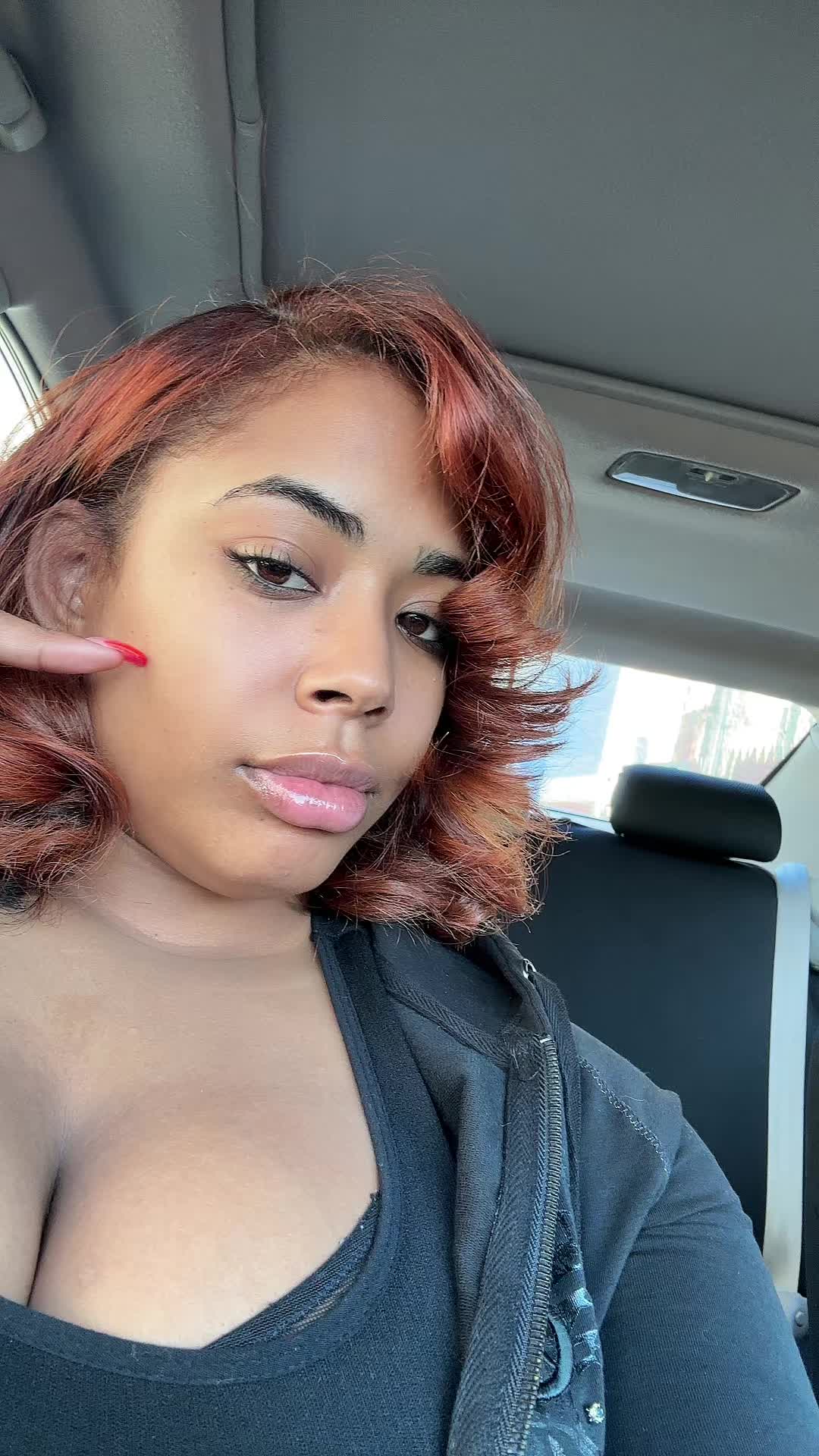 @Ambarix🌸