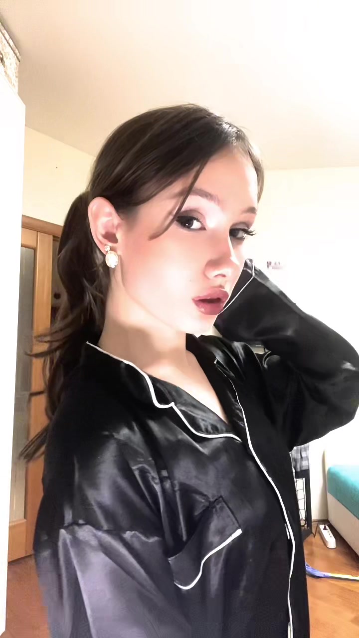 @тгк: yankiss ୨ৎ