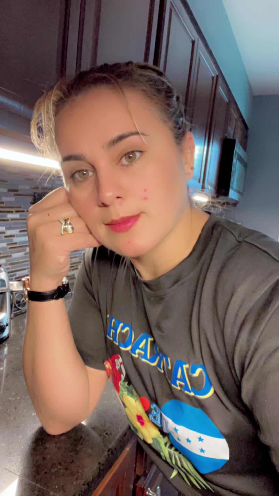 @Vivian23