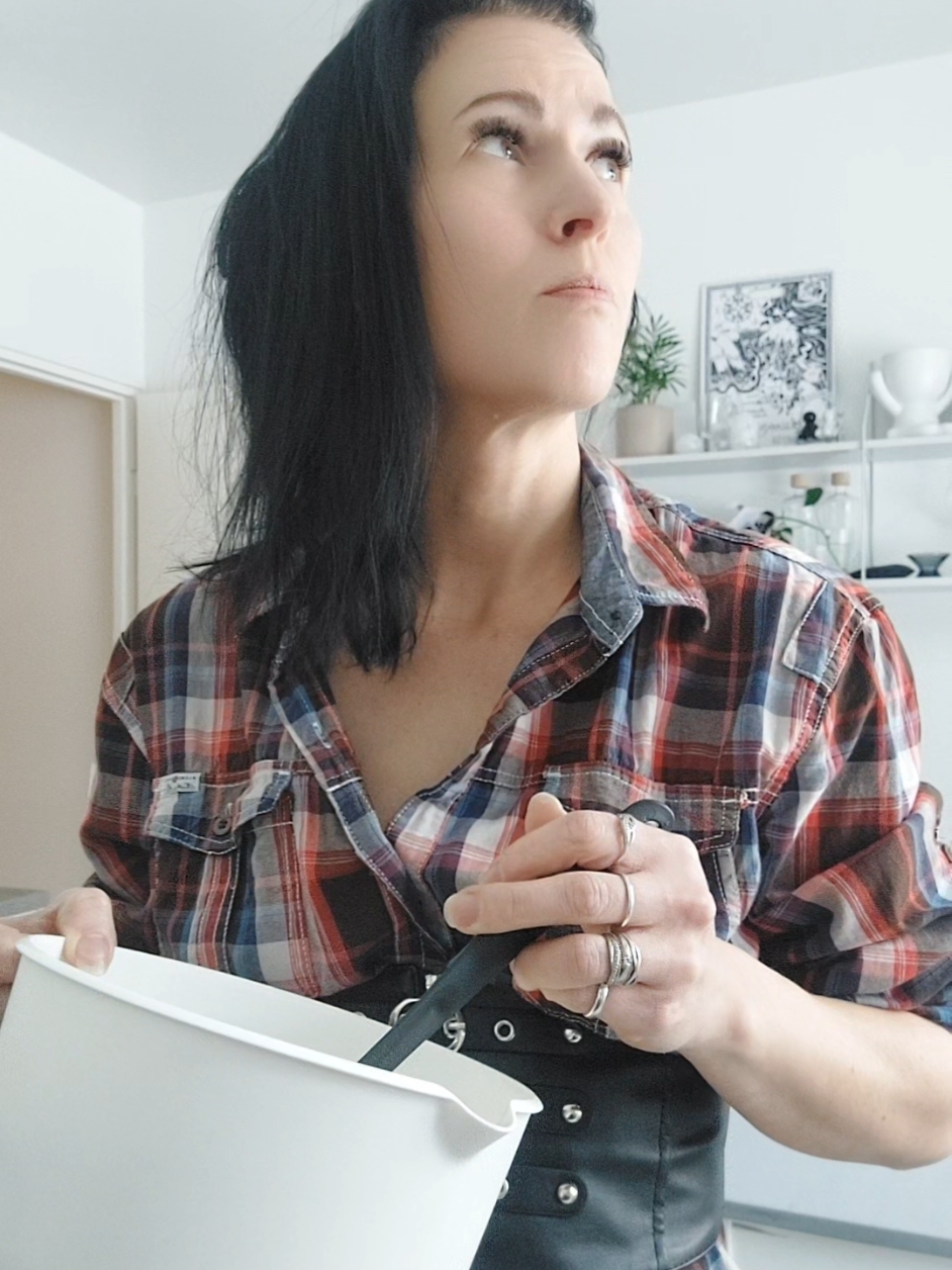 @nelluu