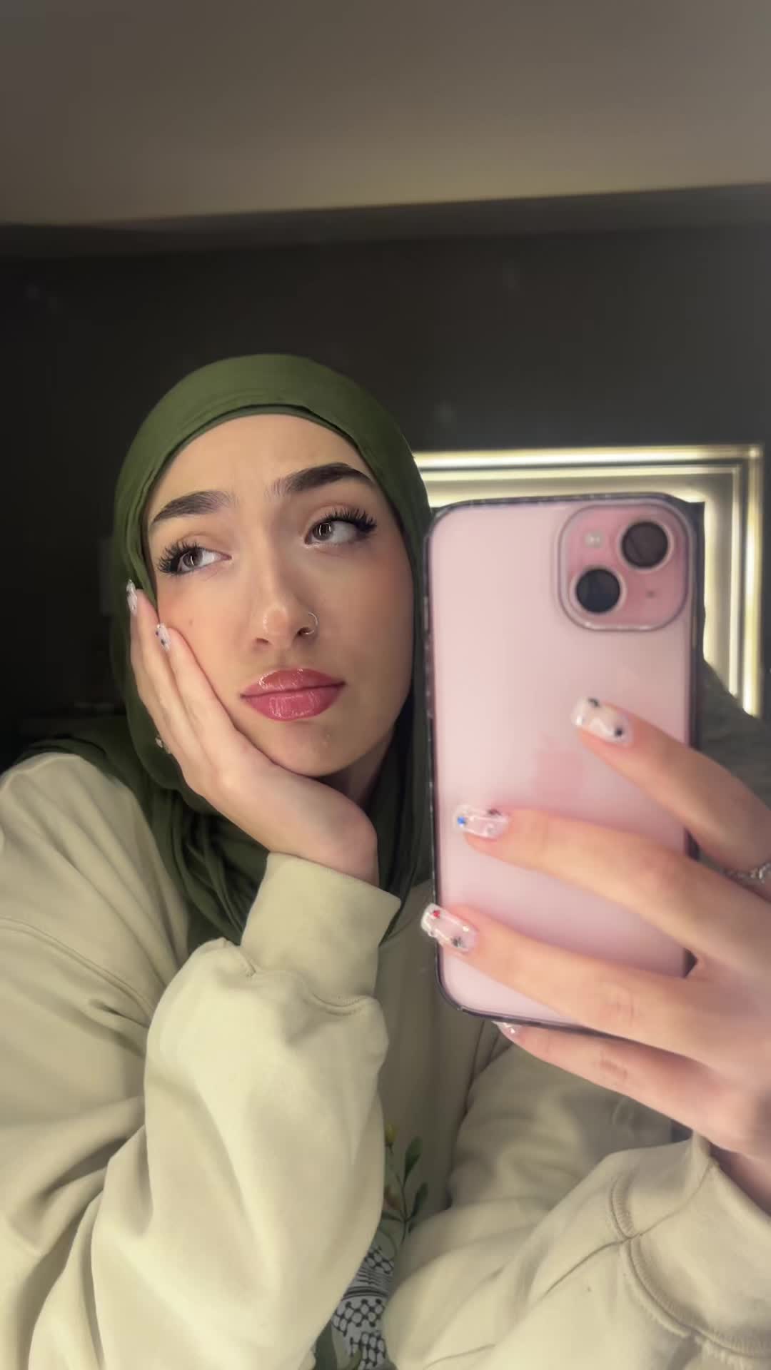 @𝐿𝑒𝓁𝑜