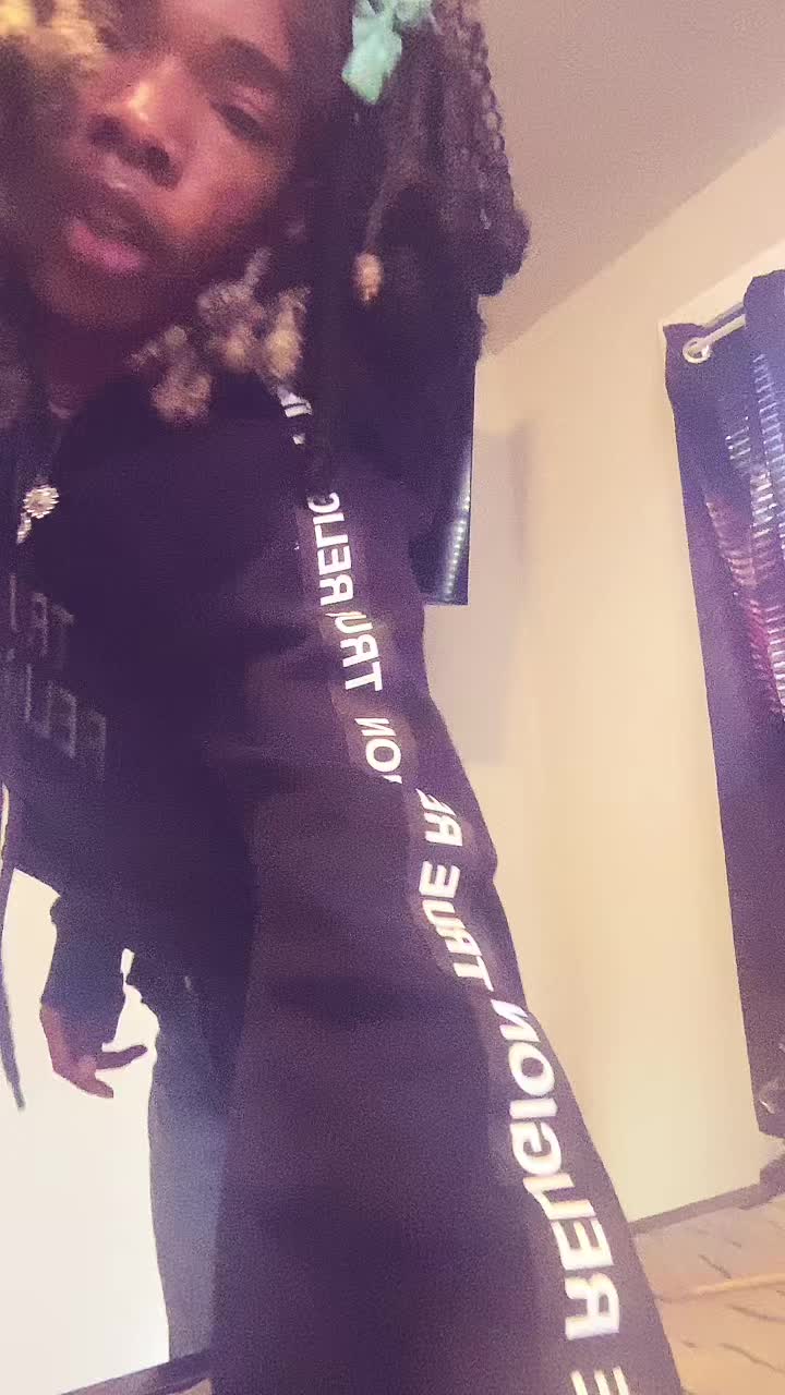 @F u l l y𖣂