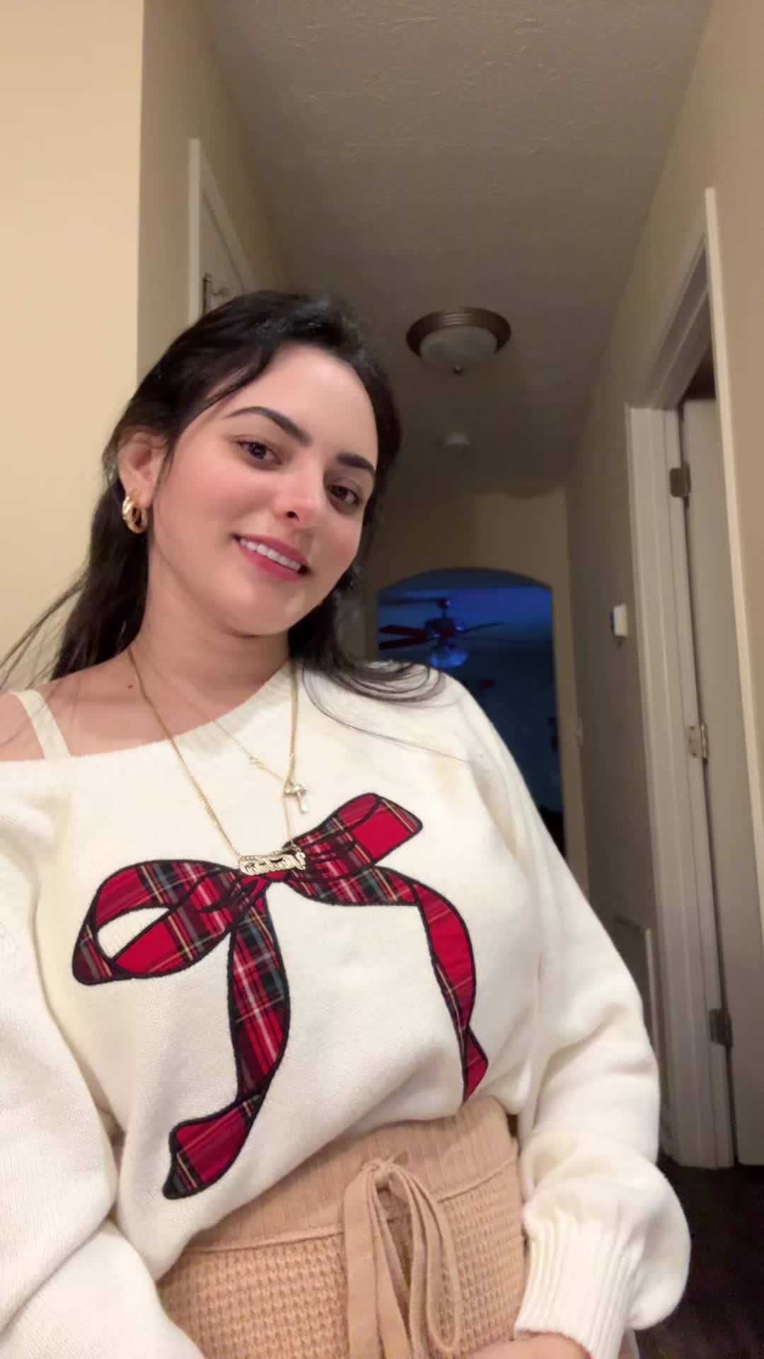 @𝑌𝑖𝑛𝑑𝑟𝑖𝑎 💋