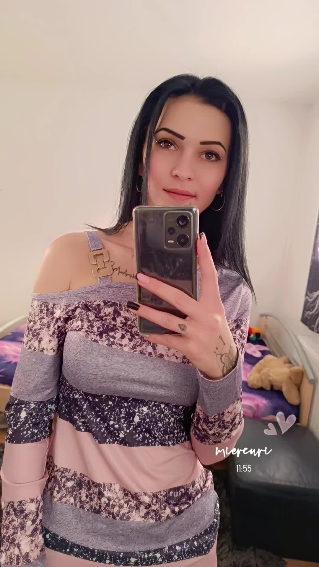 @yasmyna