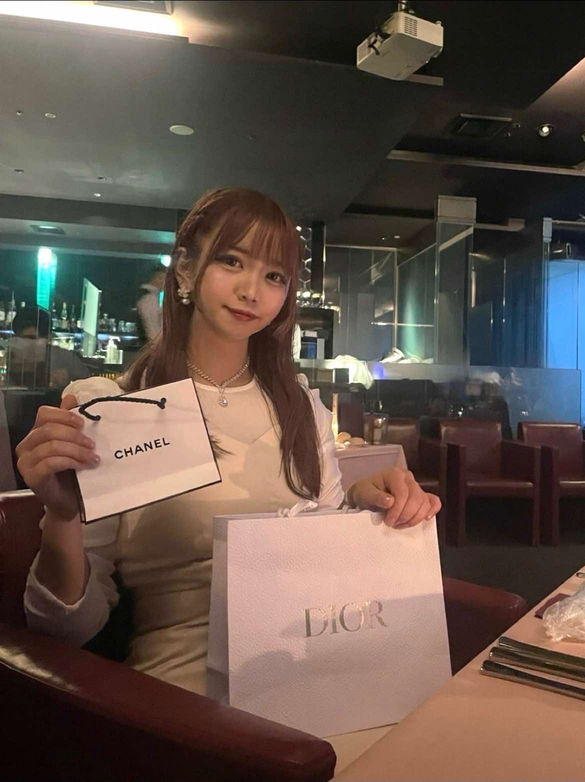 @みー