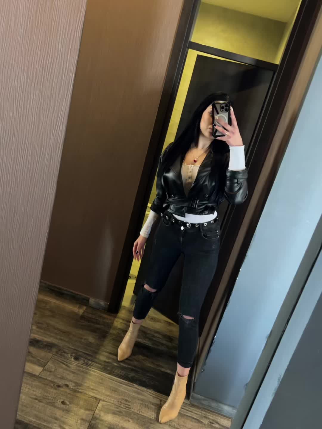 @Victorious__00