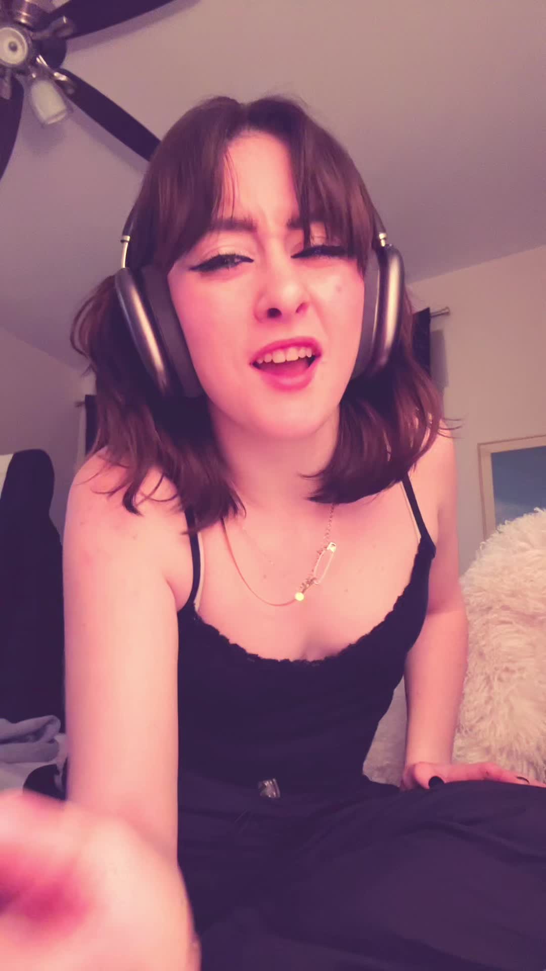 @caro