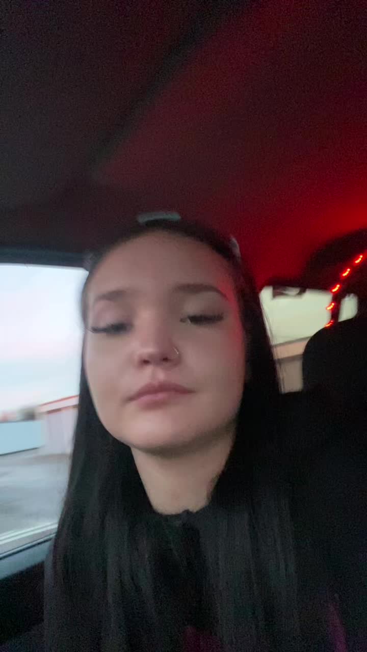 @𝐄𝐥𝐥𝐢𝐧𝐨𝐫 𝐥𝐞𝐡𝐧