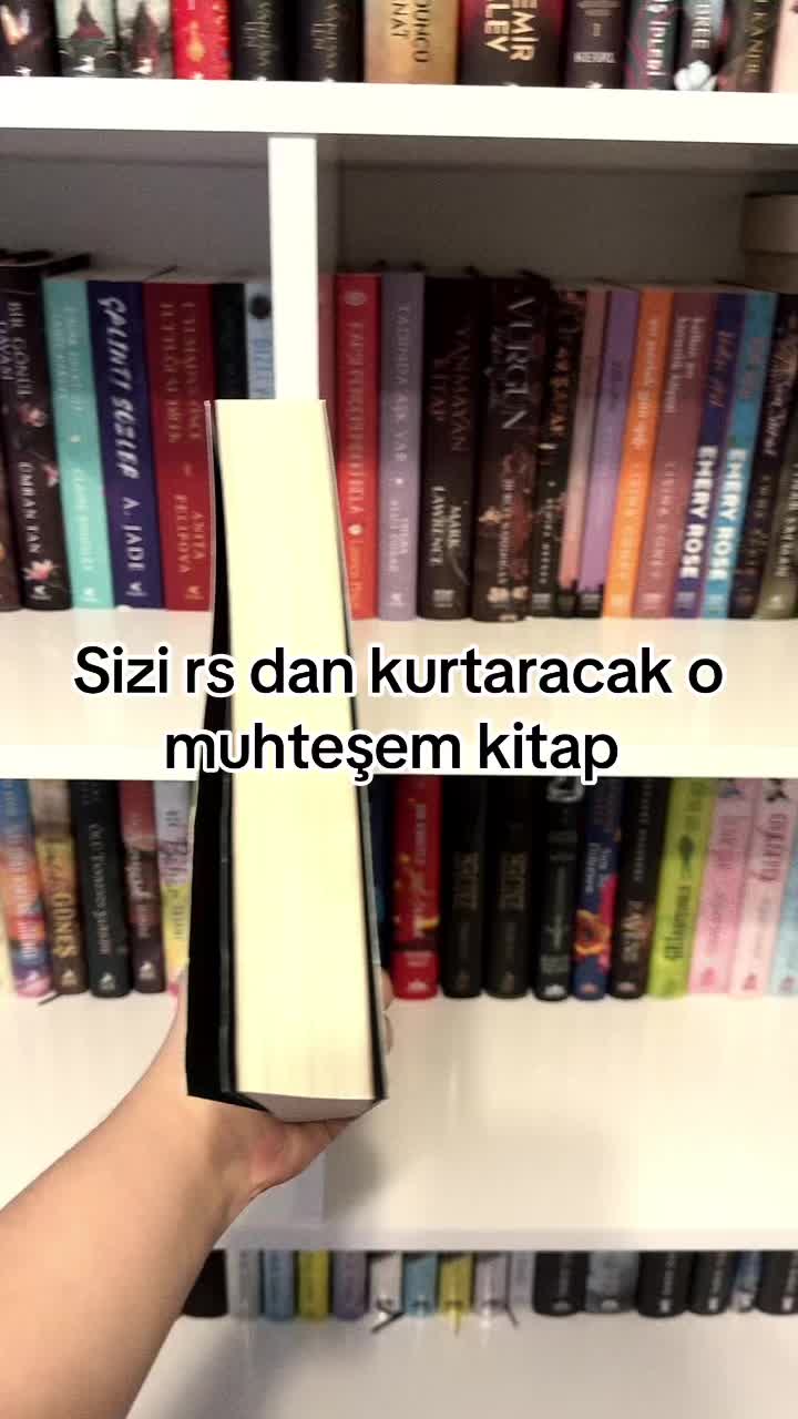 @laviniaabookss