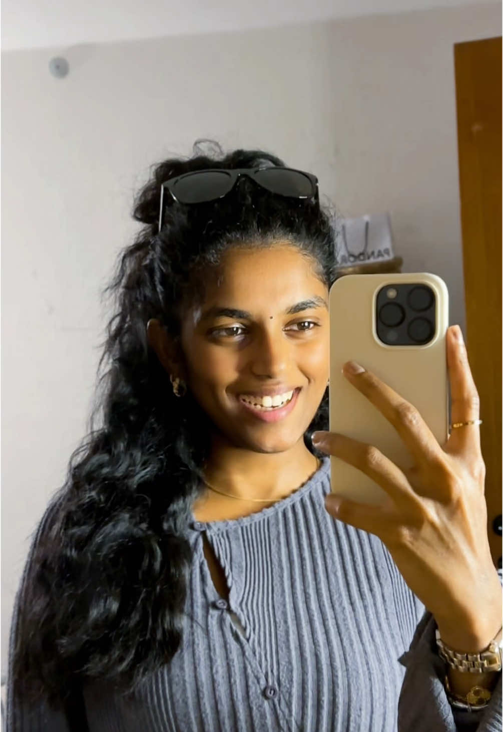 @Helena Navaratnam
