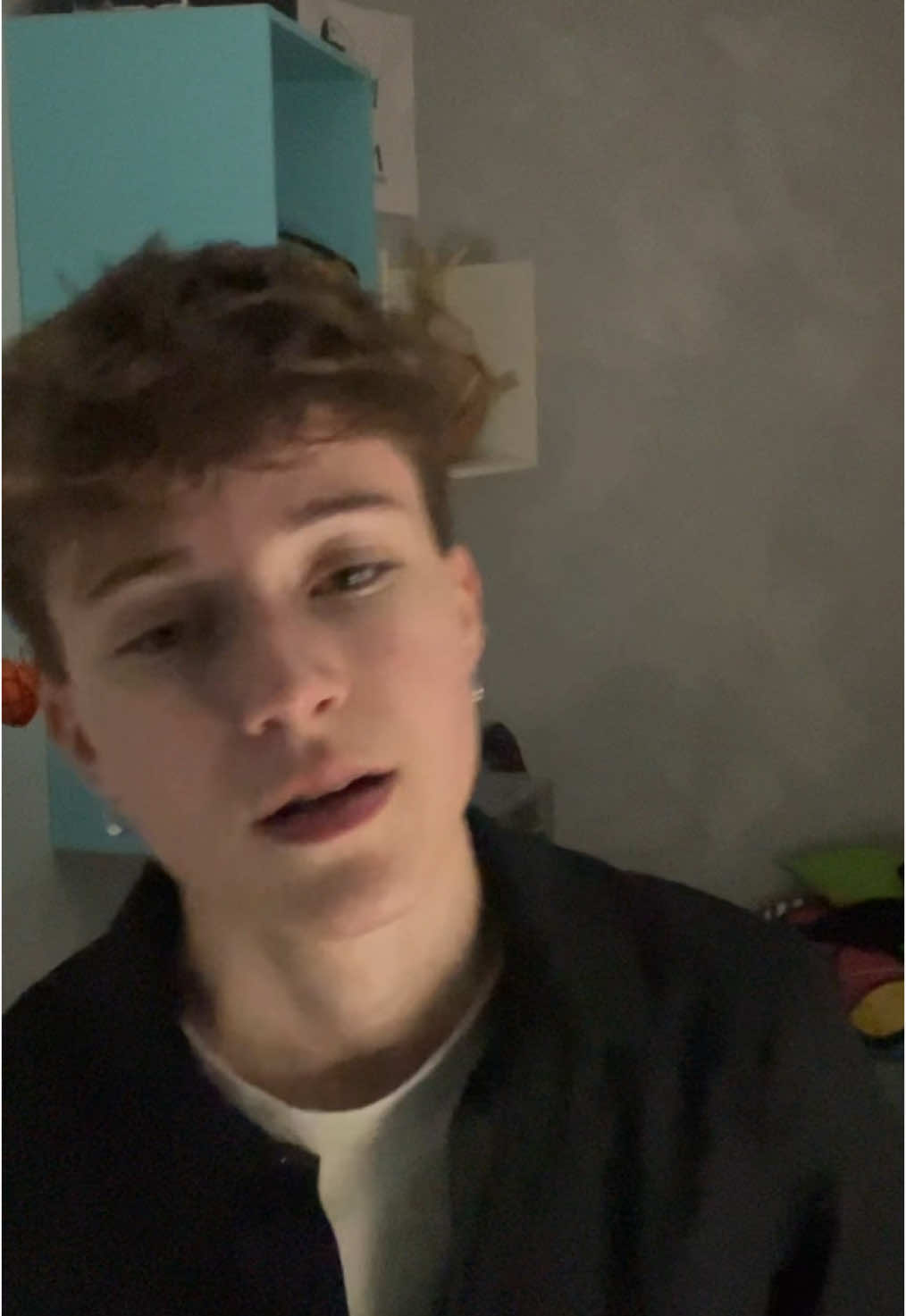 @🪰