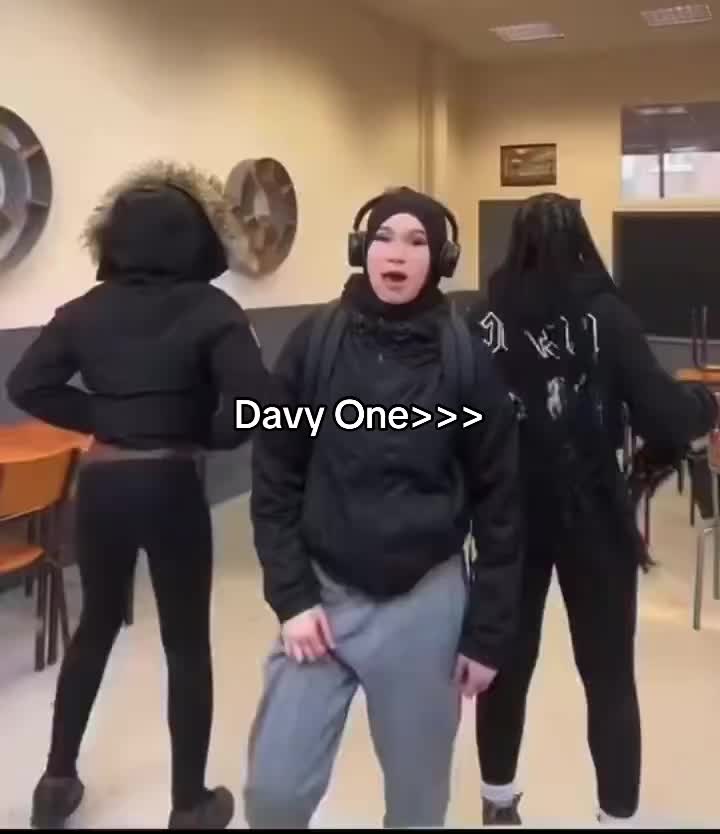 @🪐