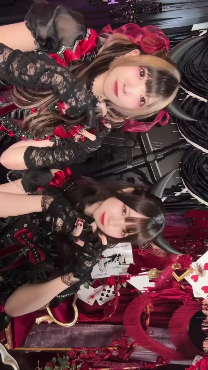 @かす