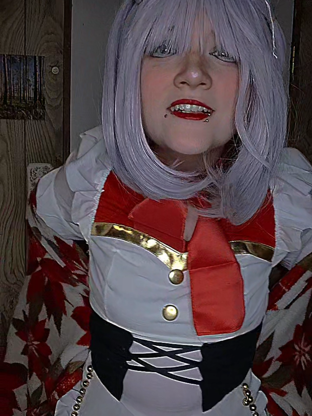 @Crimson_Ivy