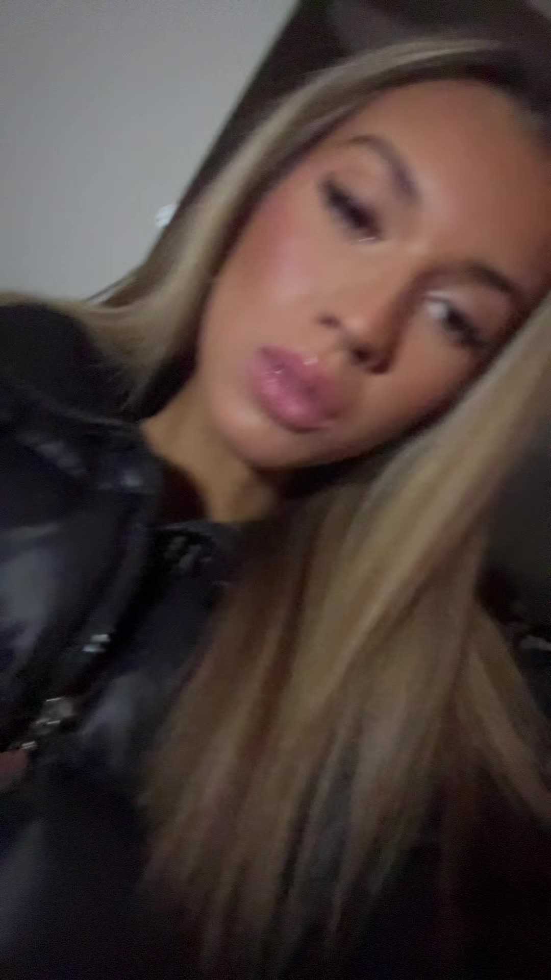 @Bella🎀
