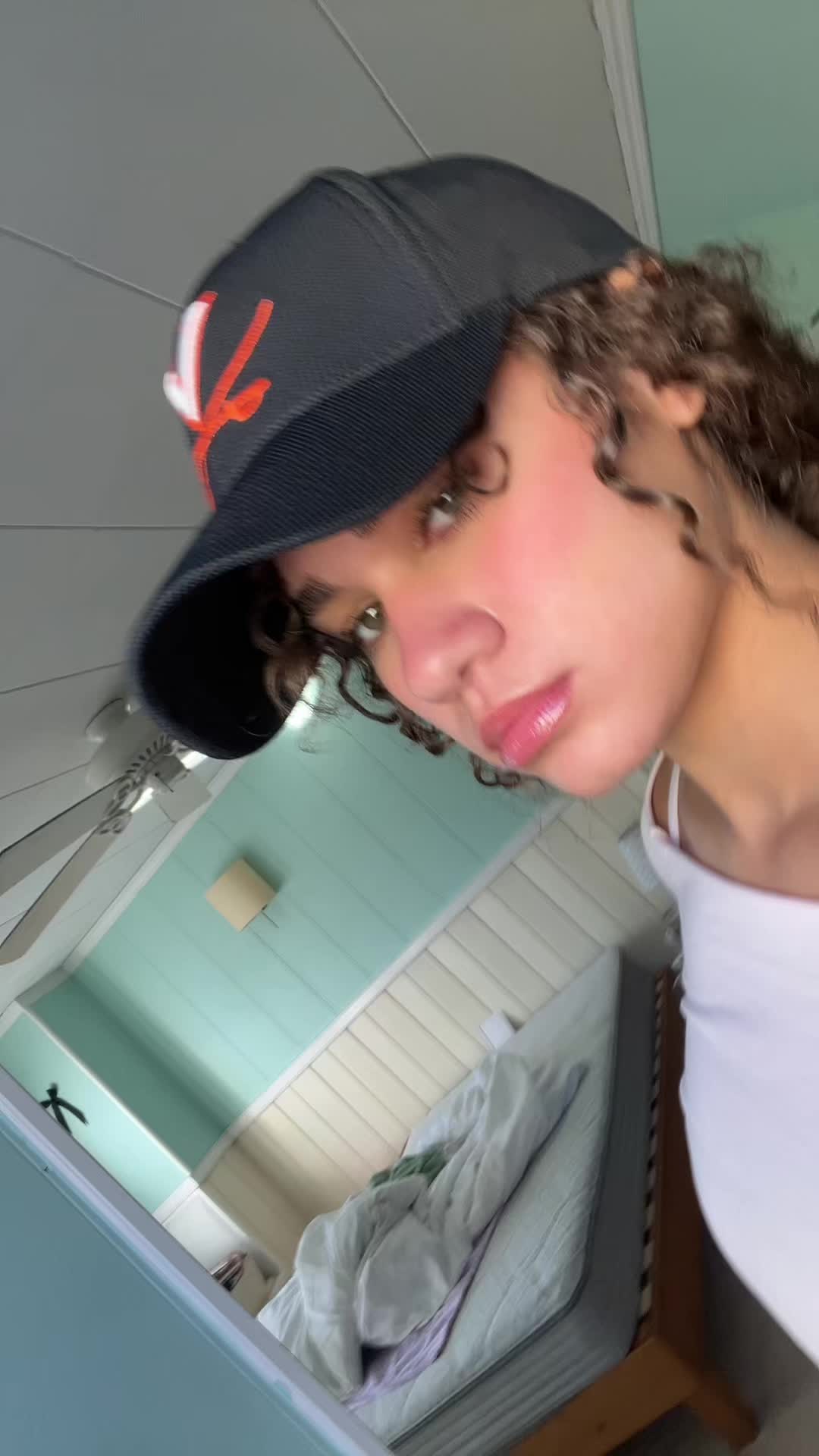 @iloveemyeyebrows