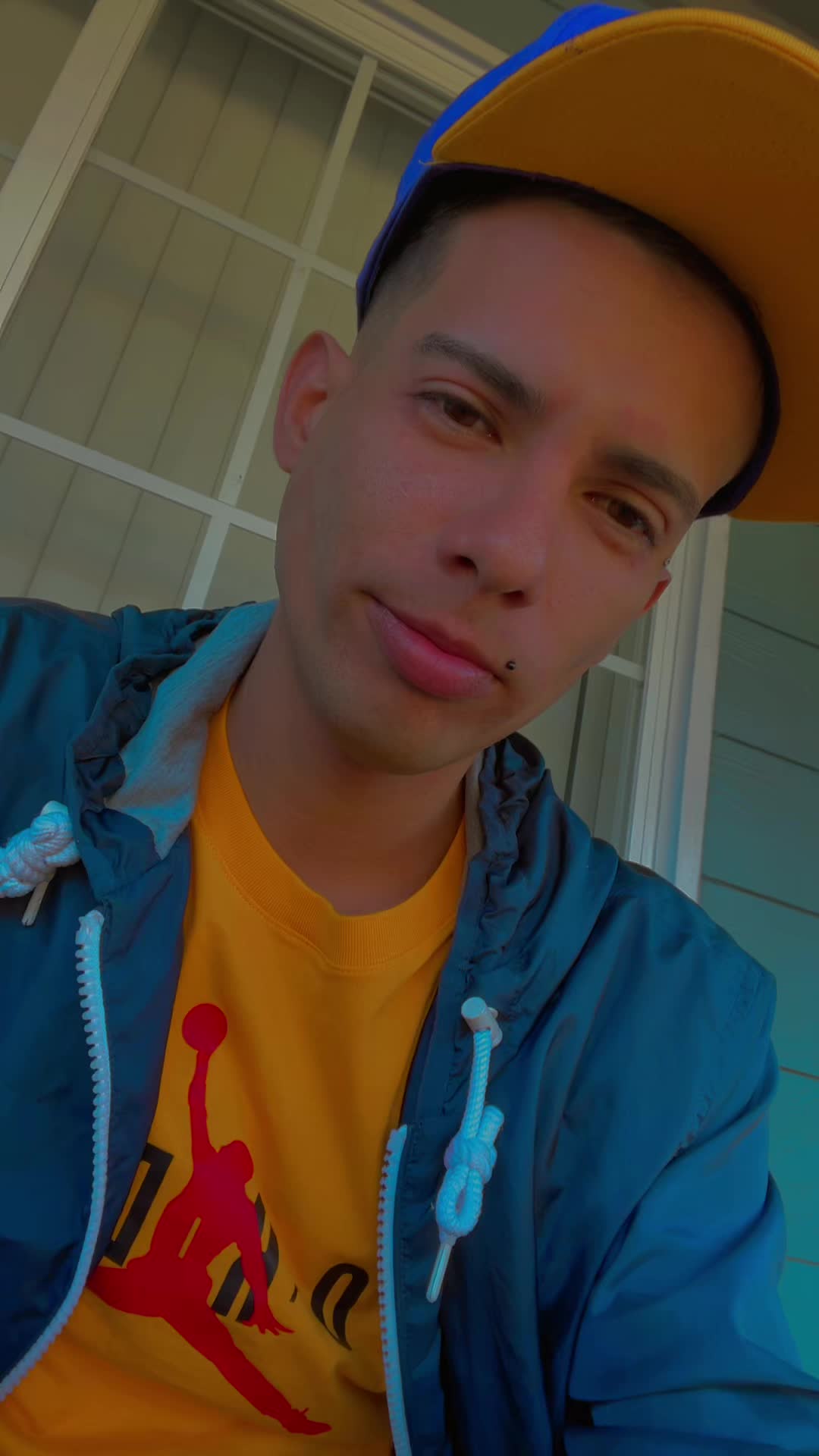 @Alej