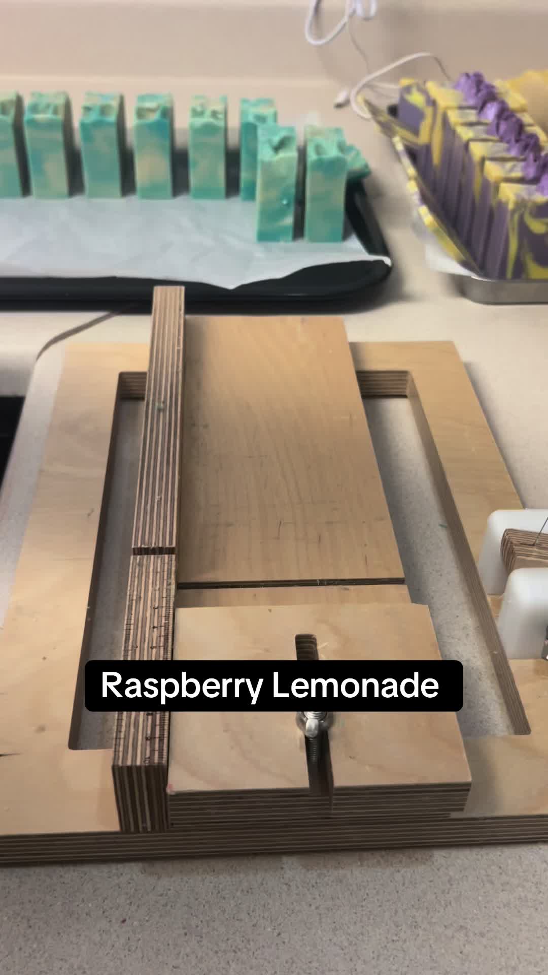 @Slow Buzz Soap