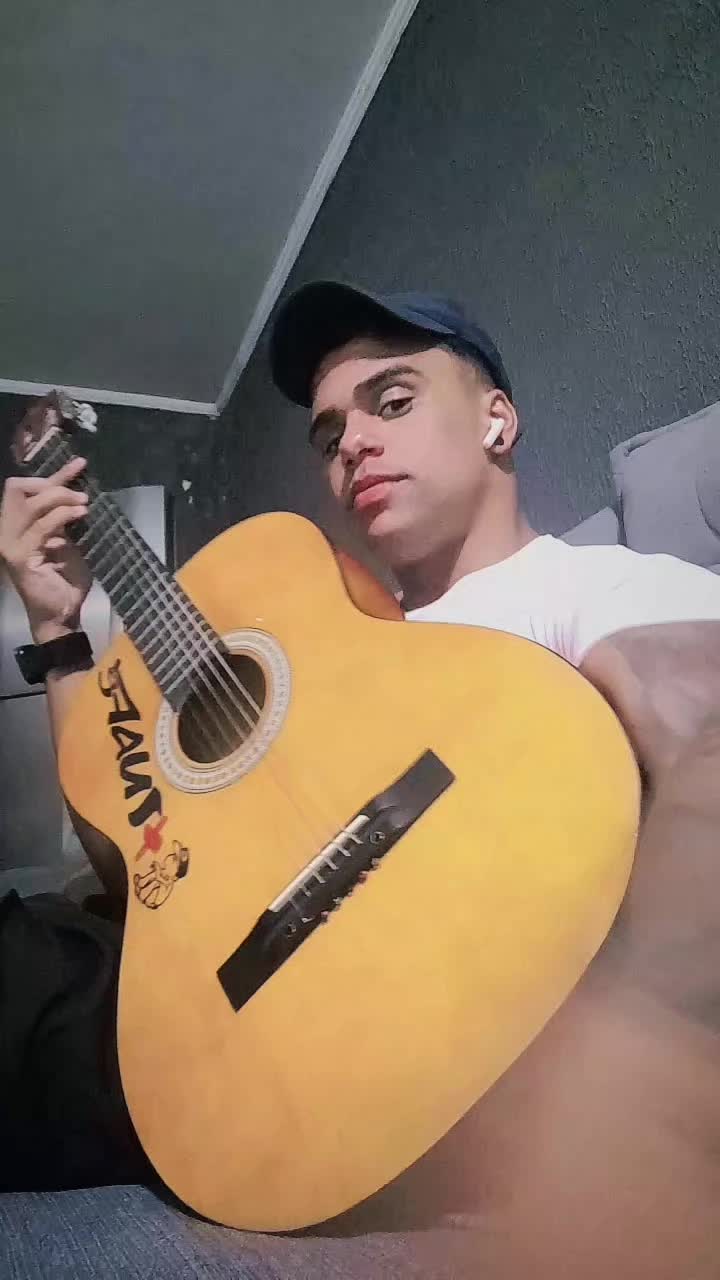@Eli_oficial