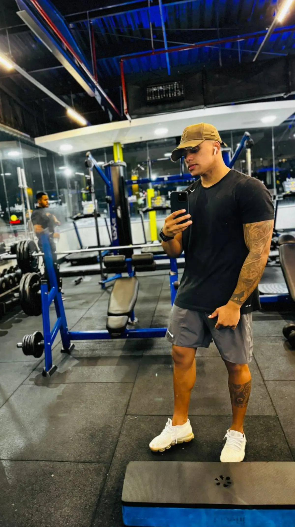 @Eli_oficial