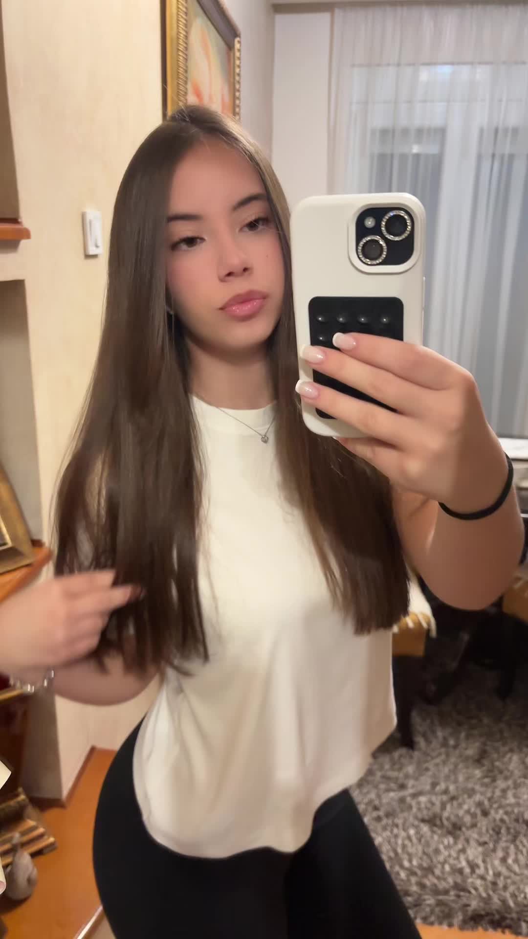 @niiiksyyy_