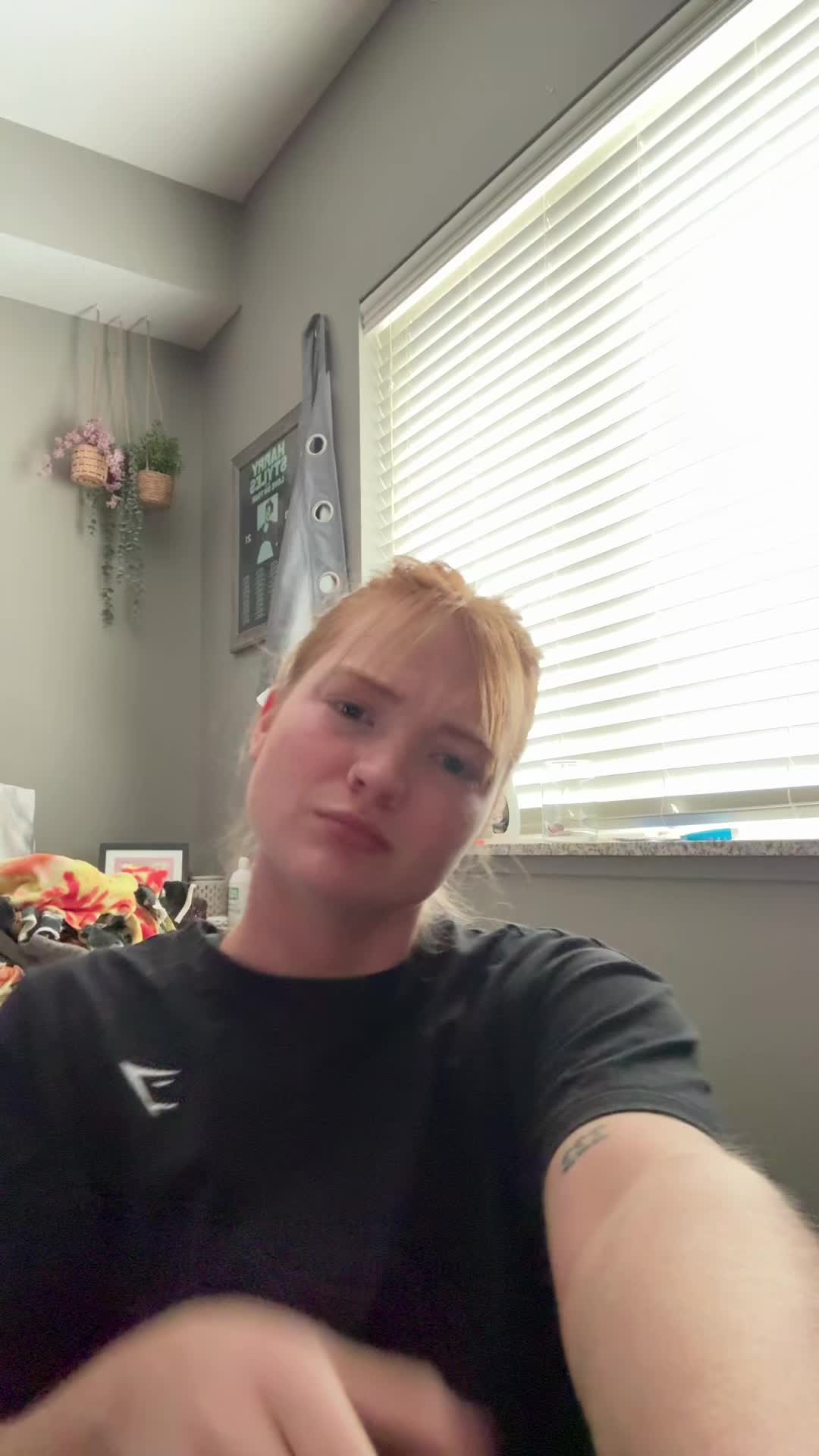 @👩🏼&zwj;🦰