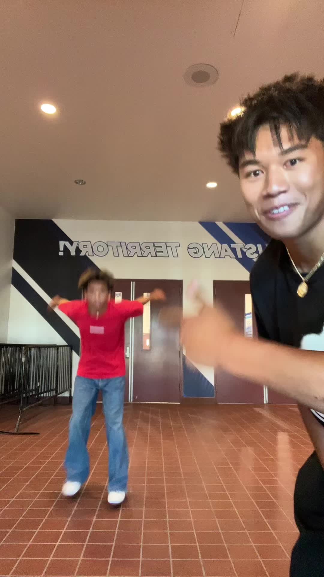 @luvazns