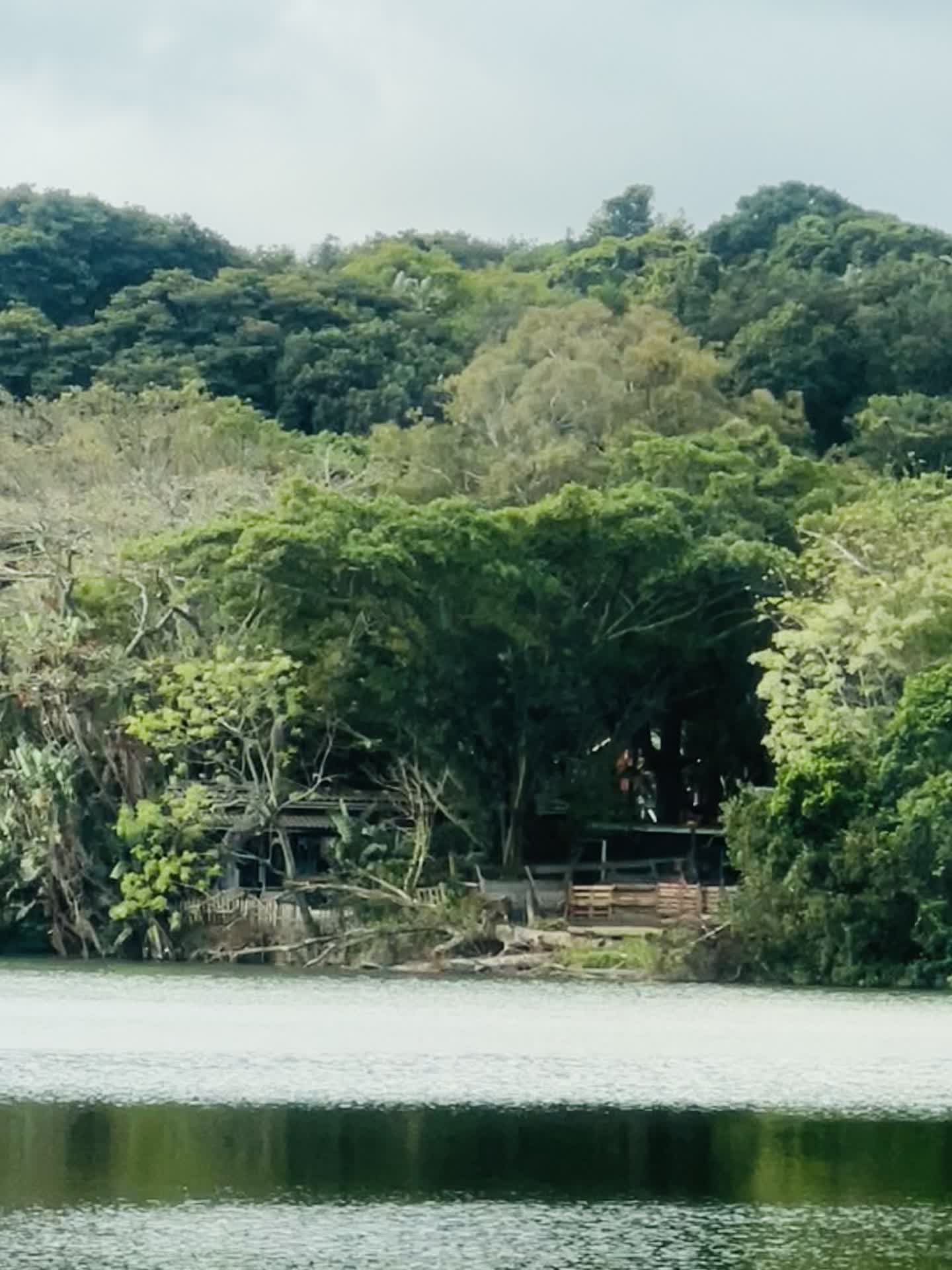@NwabisaT