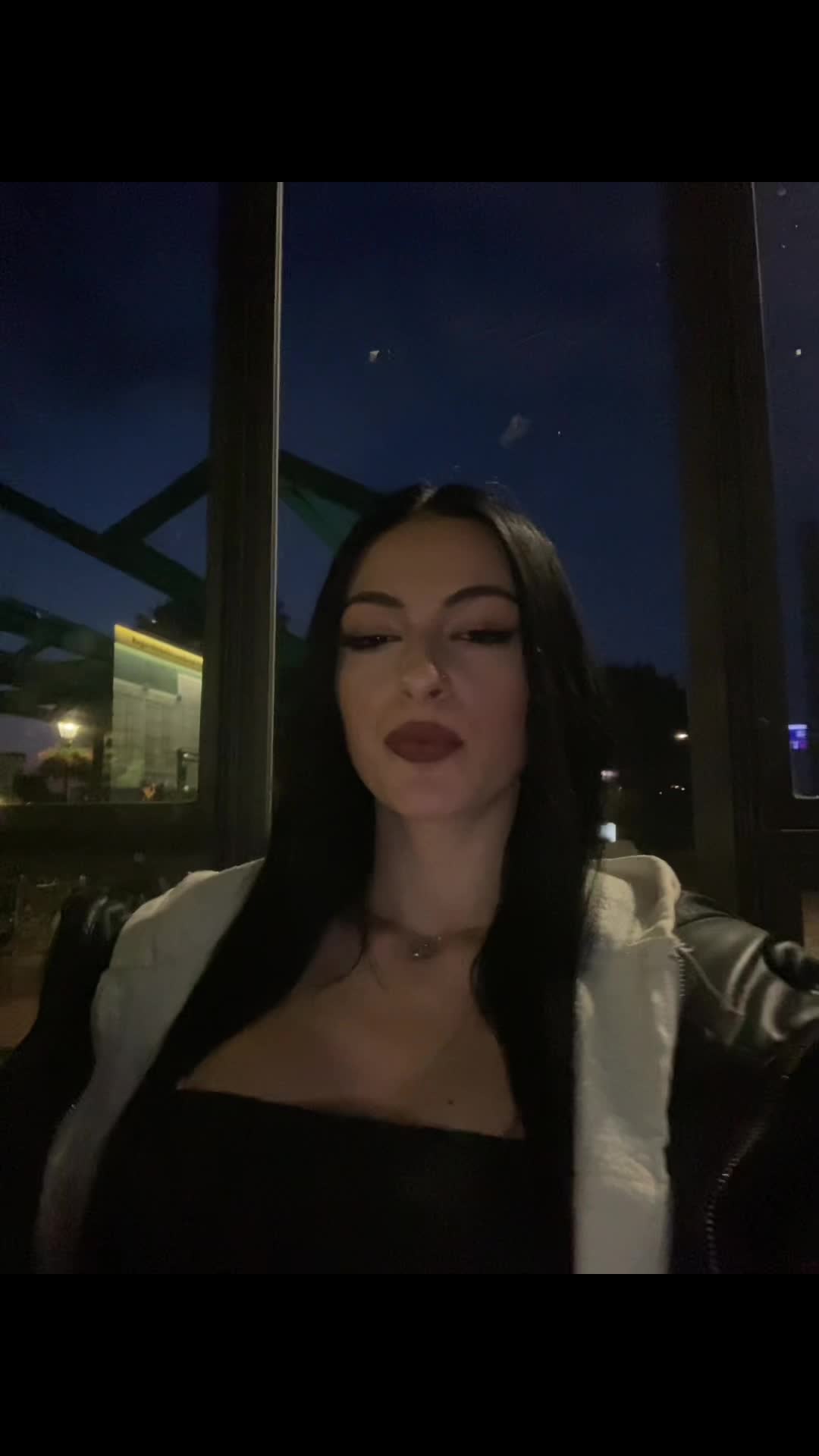 @Eᒪᗩ ྀ