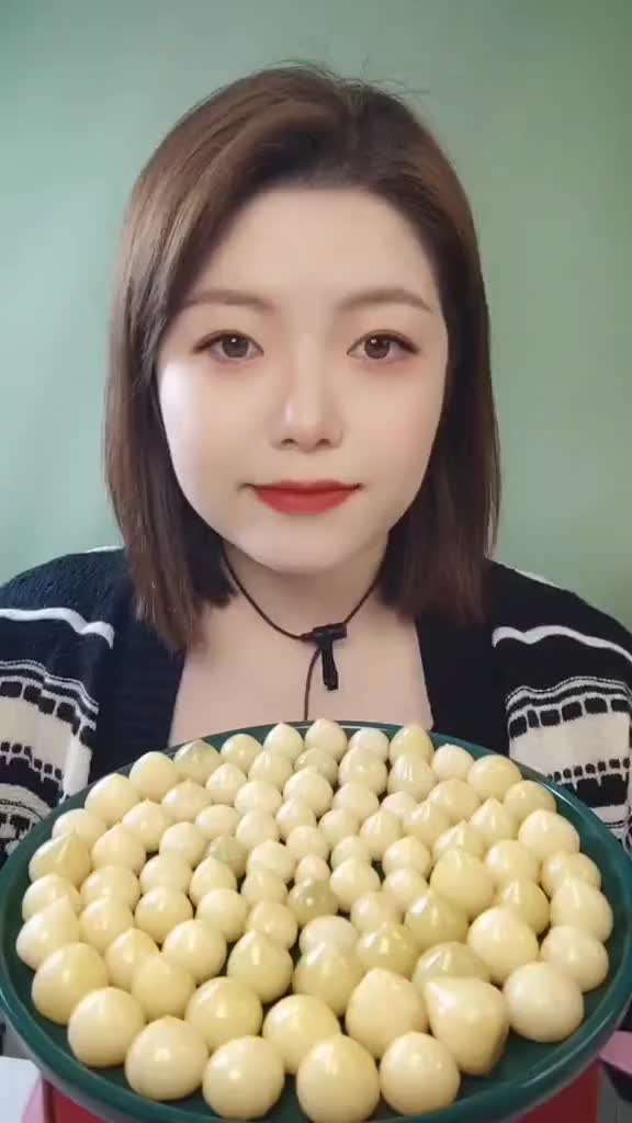 @buzz.eatingshow