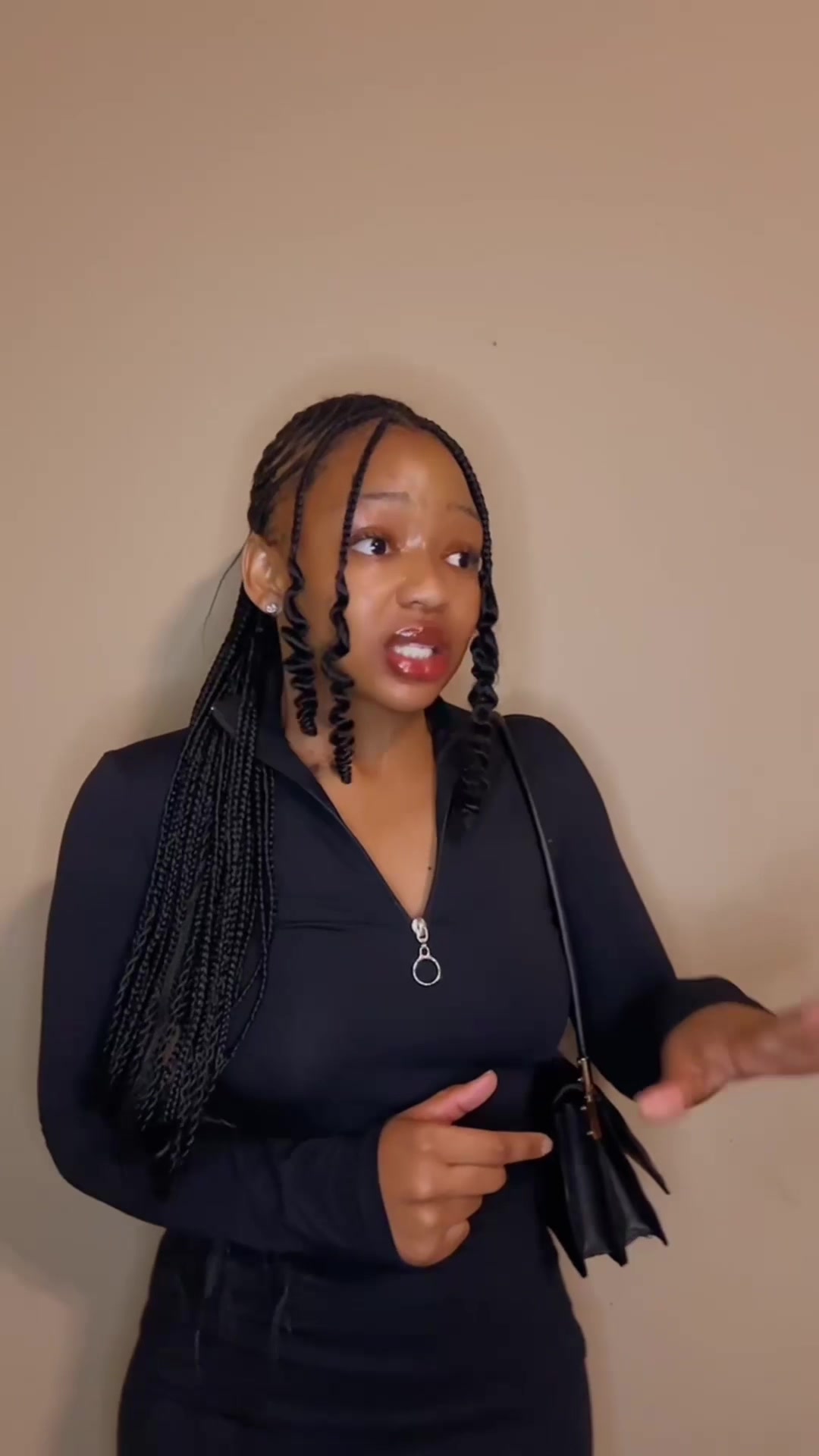 @Khweziii